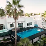 Flamencos By Veaco- Beachfront & Pool * コラレホ