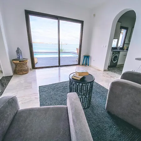 Flamencos By Veaco- Beachfront & Pool Willa