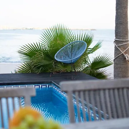 Flamencos By Veaco- Beachfront & Pool