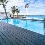 Вилла Flamencos By Veaco- Beachfront & Pool Коральео