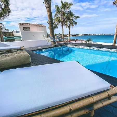 Flamencos By Veaco- Beachfront & Pool Villa *