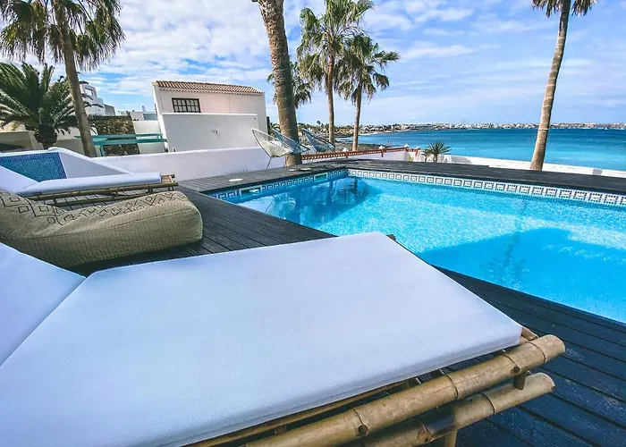 Flamencos By Veaco- Beachfront & Pool Villa *