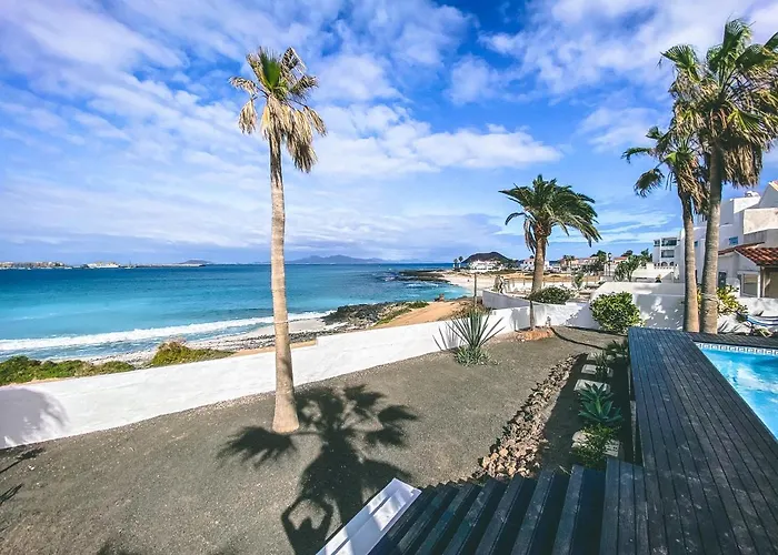 Flamencos By Veaco- Beachfront & Pool Villa