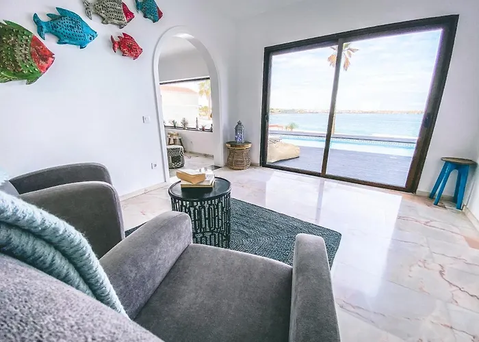 Flamencos By Veaco- Beachfront & Pool Villa *