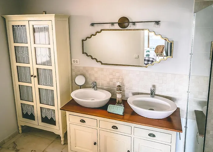 Flamencos By Veaco- Beachfront & Pool Villa