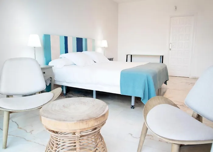 Flamencos By Veaco- Beachfront & Pool