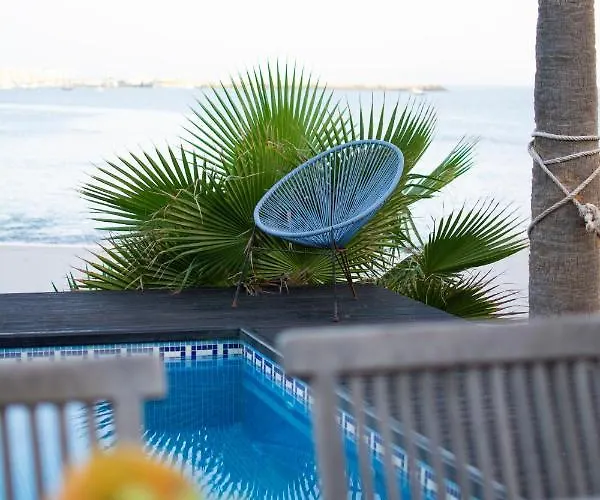 Flamencos By Veaco- Beachfront & Pool