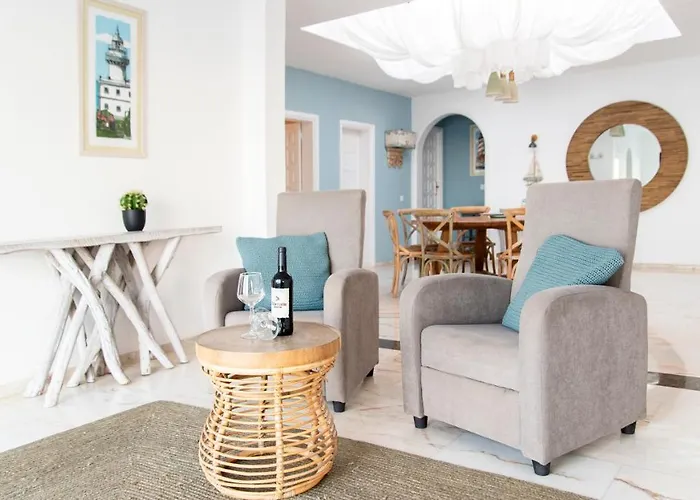 Villa Flamencos By Veaco- Beachfront & Pool