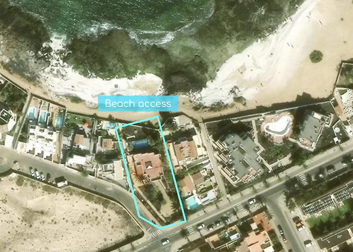 Flamencos By Veaco- Beachfront & Pool