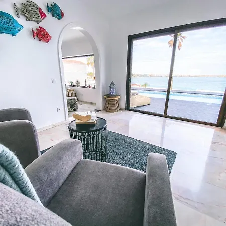 Flamencos By Veaco- Beachfront & Pool Вилла *